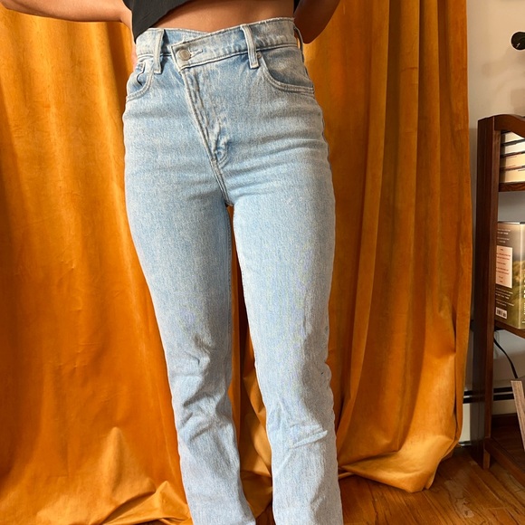 90’s Ultra High Rise Straight Jeans - Picture 1 of 9